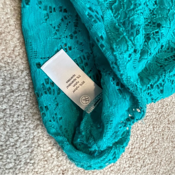 🔥 3/$20  Maurice’s aqua turquoise stretch lace racerback tank top sz Lg - Picture 5 of 7